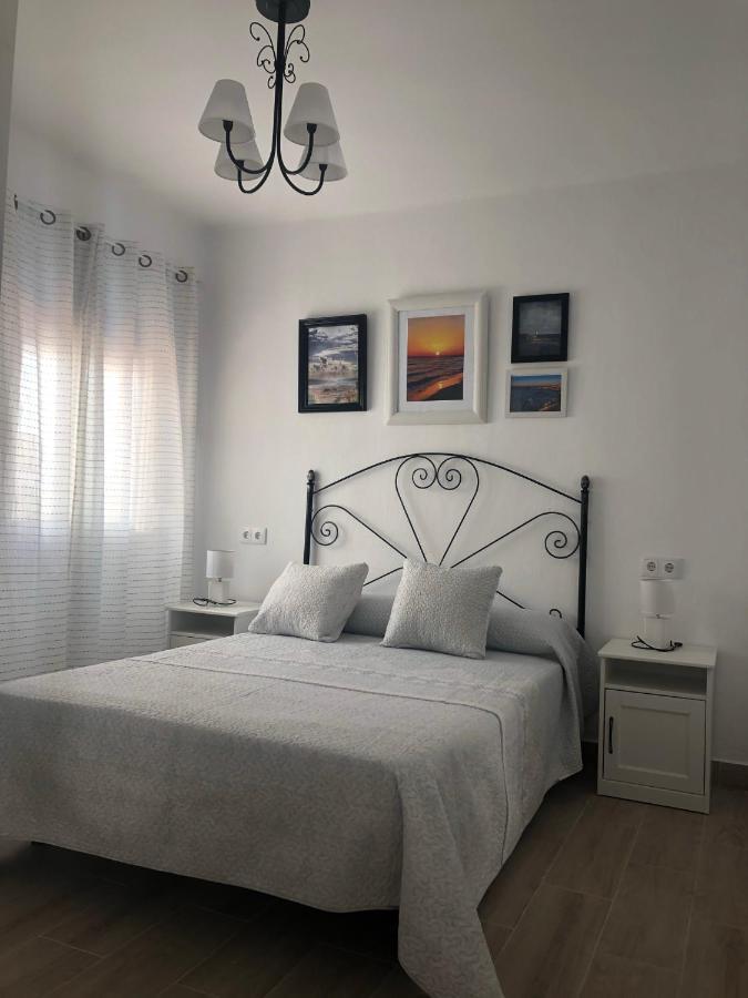 Apartamento Vacacional En El Centro De Tarifa Bagian luar foto