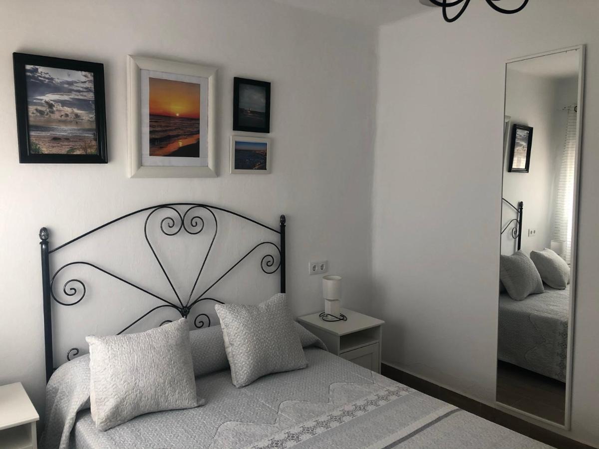 Apartamento Vacacional En El Centro De Tarifa Bagian luar foto