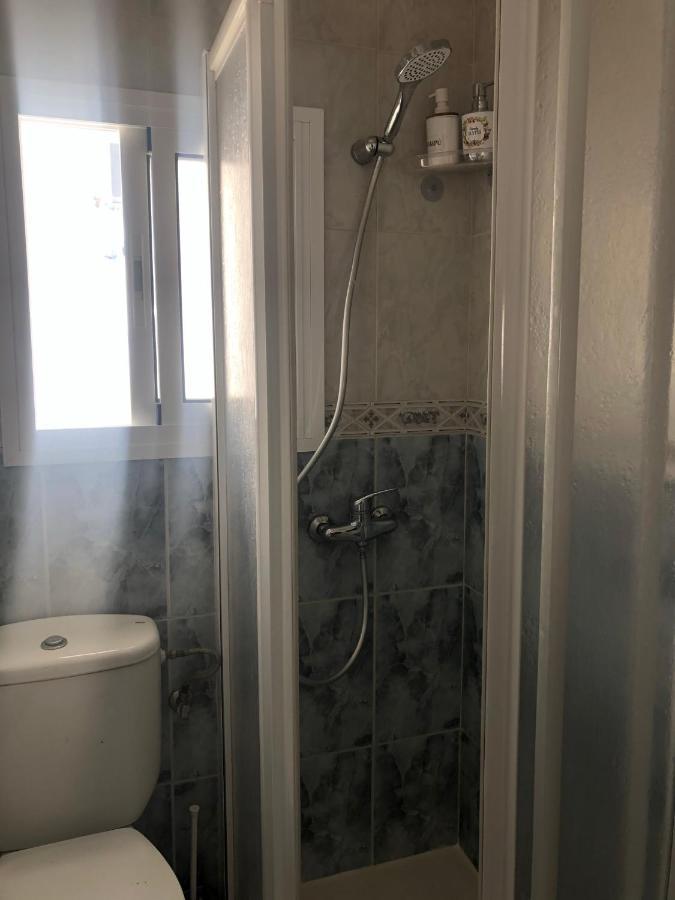 Apartamento Vacacional En El Centro De Tarifa Bagian luar foto